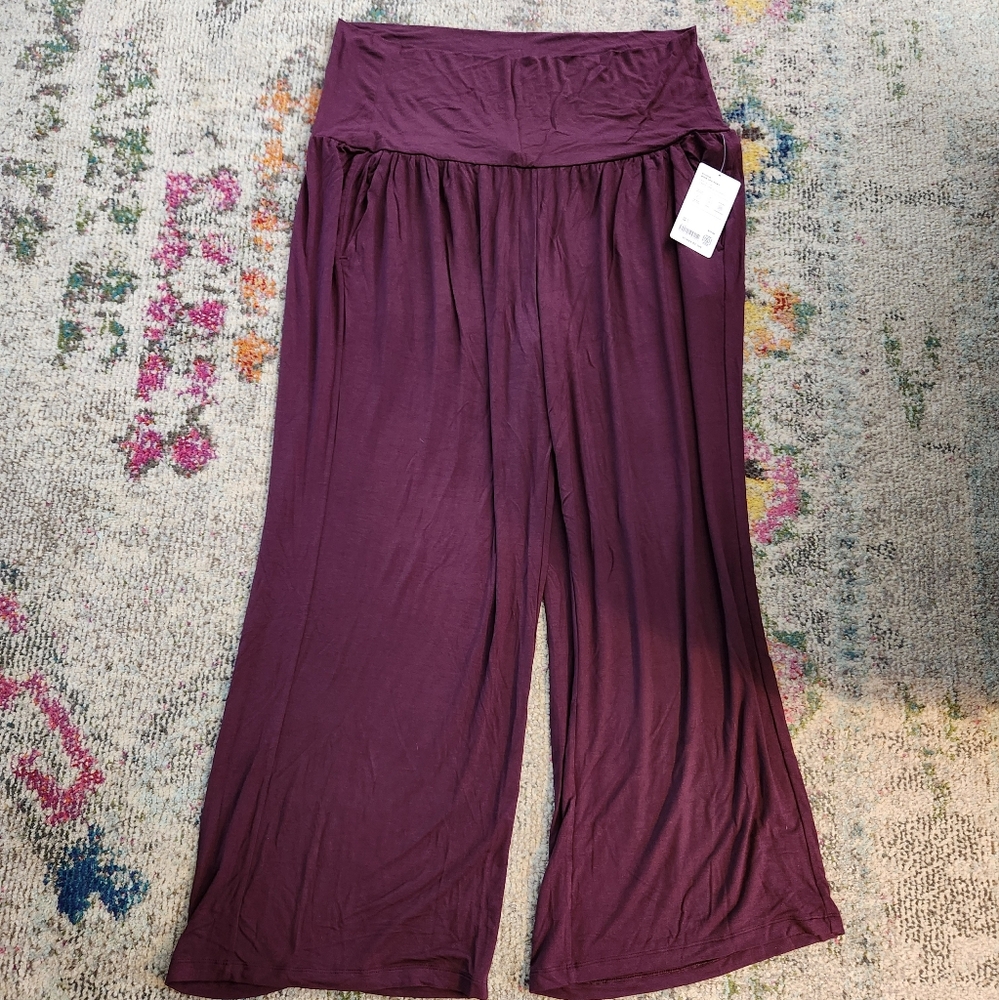 Athleta Studio Wideleg pants in Eggplant size 2X NWT